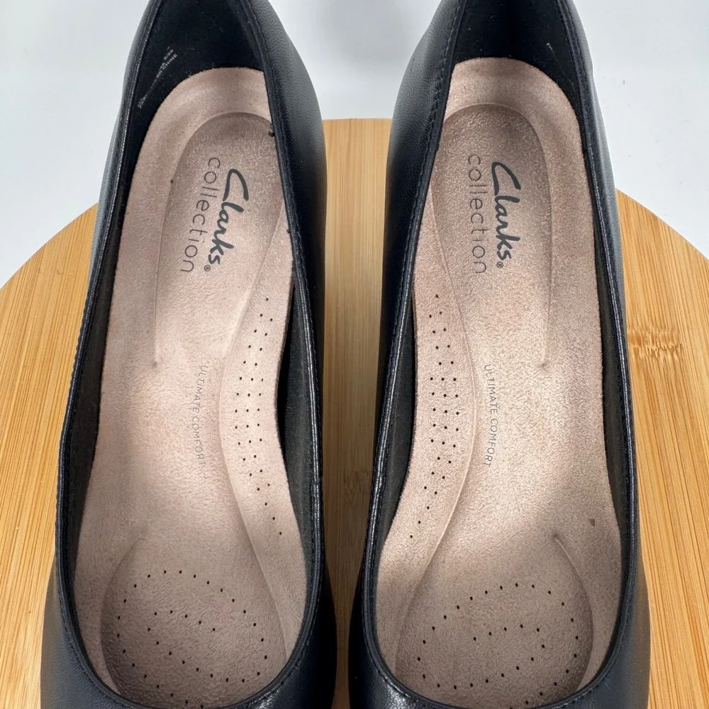 Clarks Black Leather Pointed Toe Kitten Heel Pumps Womens Size 9.5M | Work